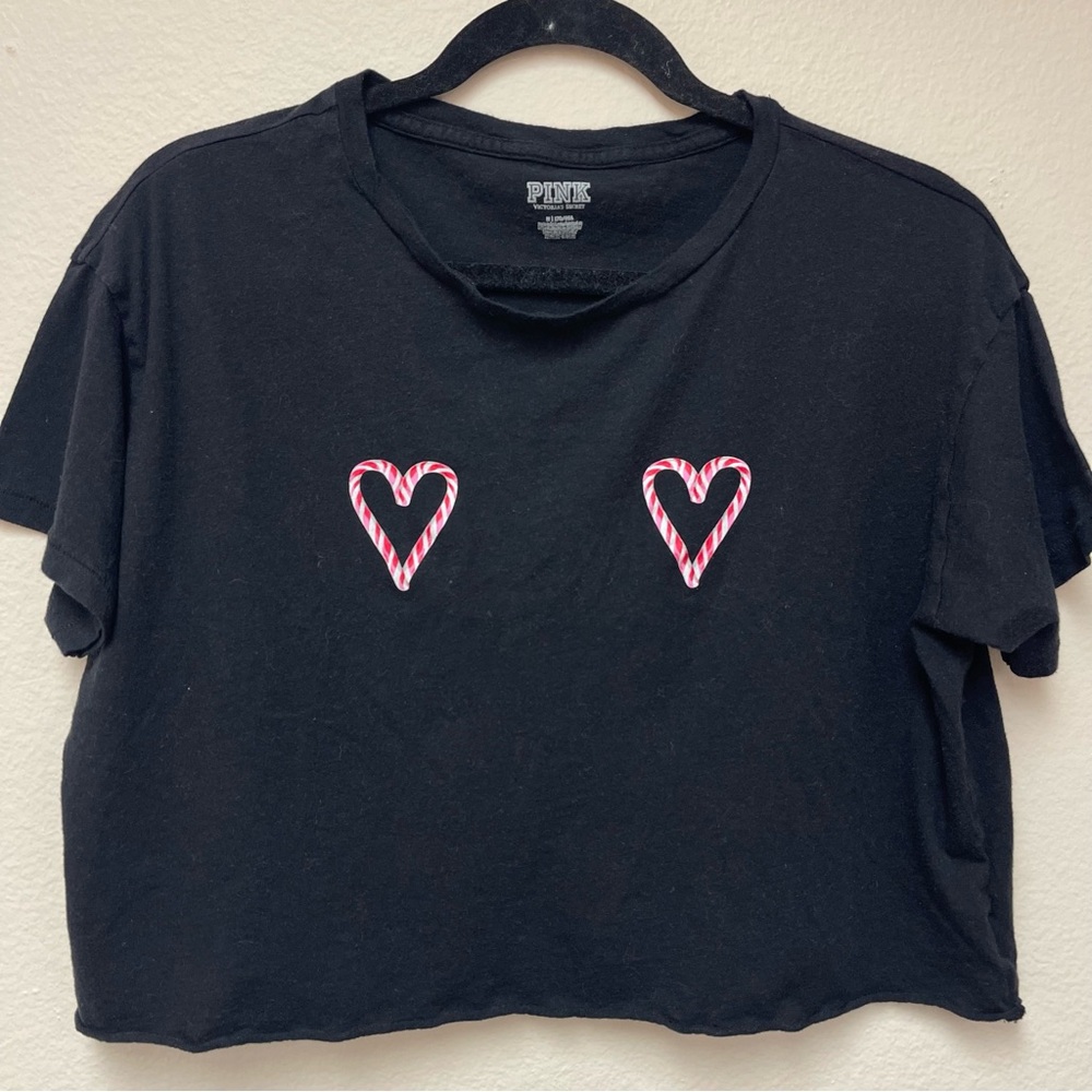 Victoria's Secret PINK Cropped Candy Cane Hearts Shirt - Black, Medium